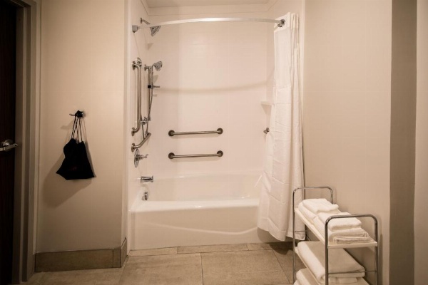 Holiday Inn Express - North Augusta image 13